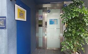 Buzz Guesthouse