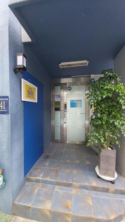 Buzz Guesthouse Hostel Seul Dış mekan fotoğraf