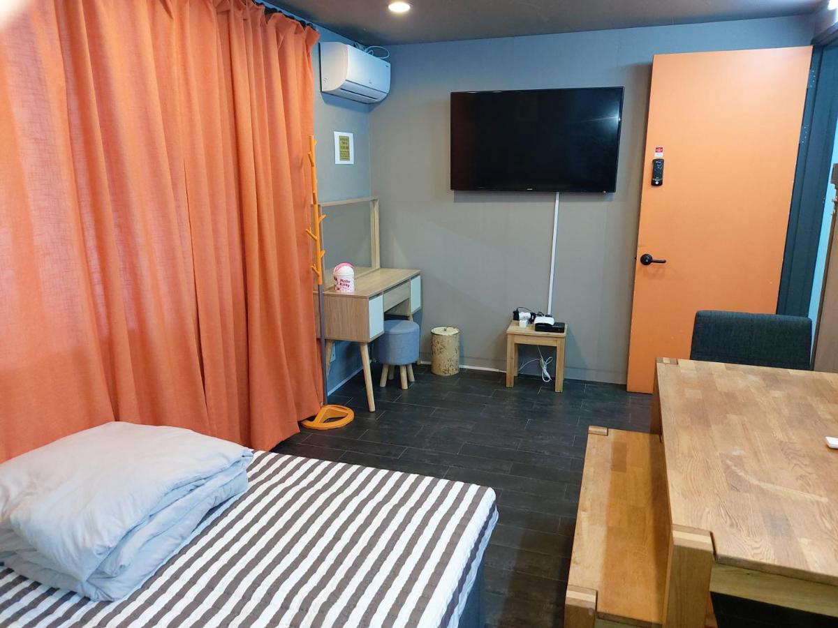 Buzz Guesthouse Hostel Seul Dış mekan fotoğraf